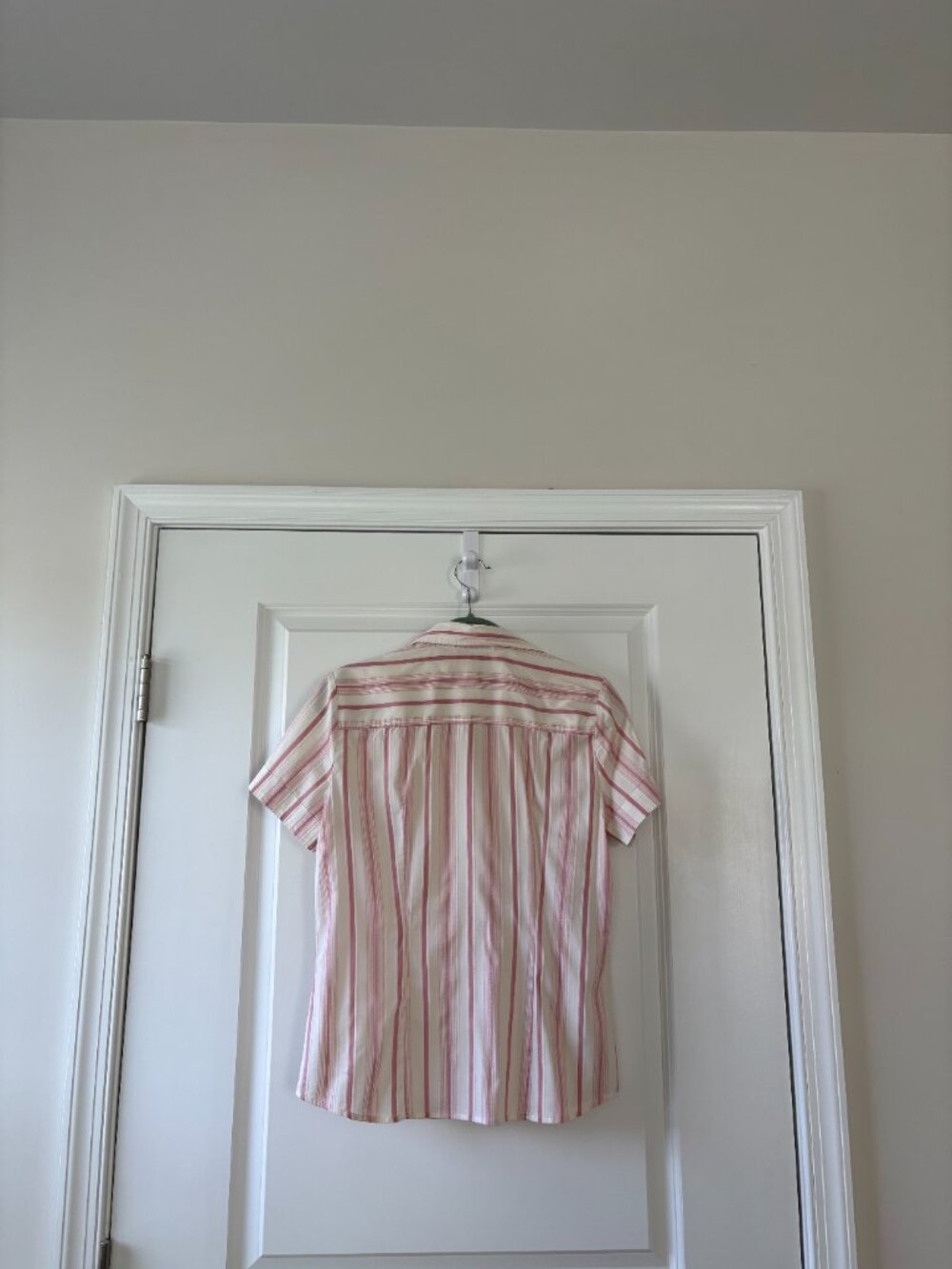 New York & Company Pink and White & A Black Vertical Striped Blouse Size Medium - Picture 3 of 11